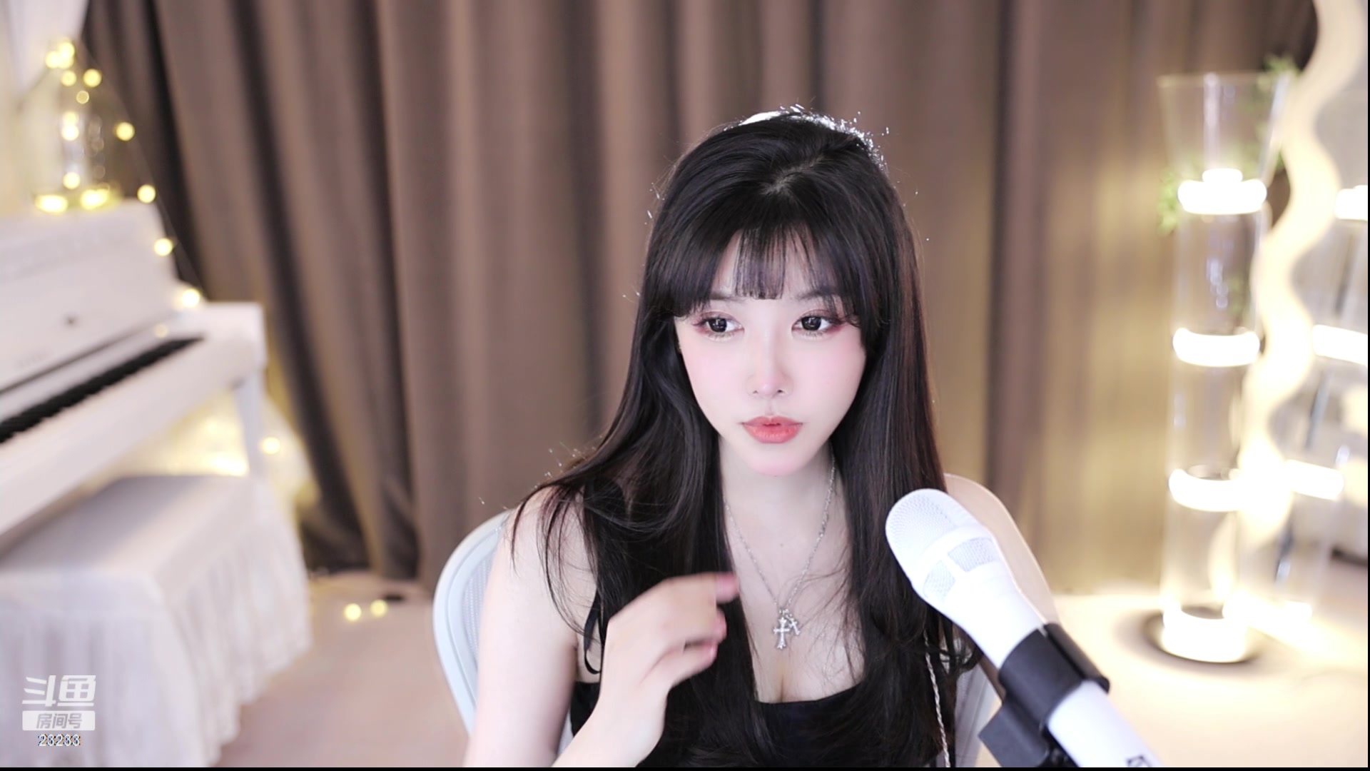 【2023-11-28 22点场】喵小莎：恭喜Kylie哥荣升幻神！