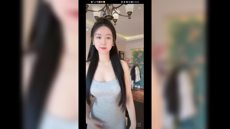 美女真可爱啊