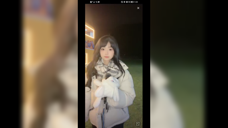 美女唱歌好听，民歌唱法