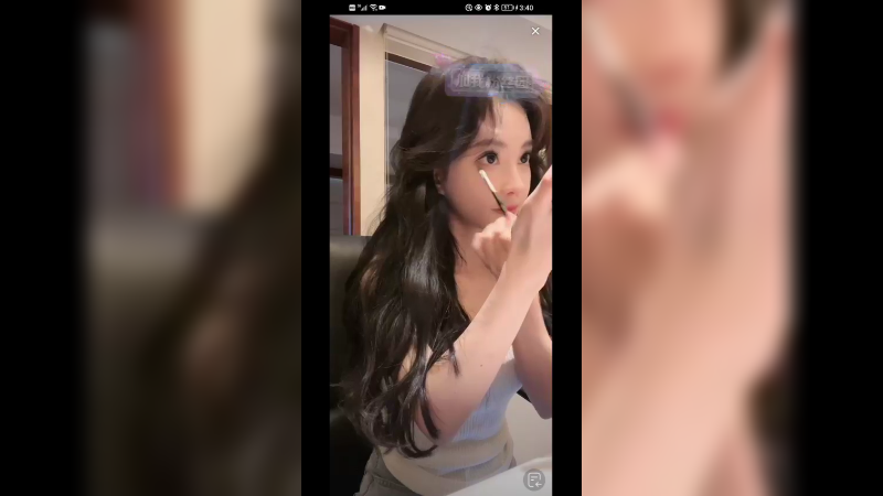 冯提莫化妆晚上要去领奖