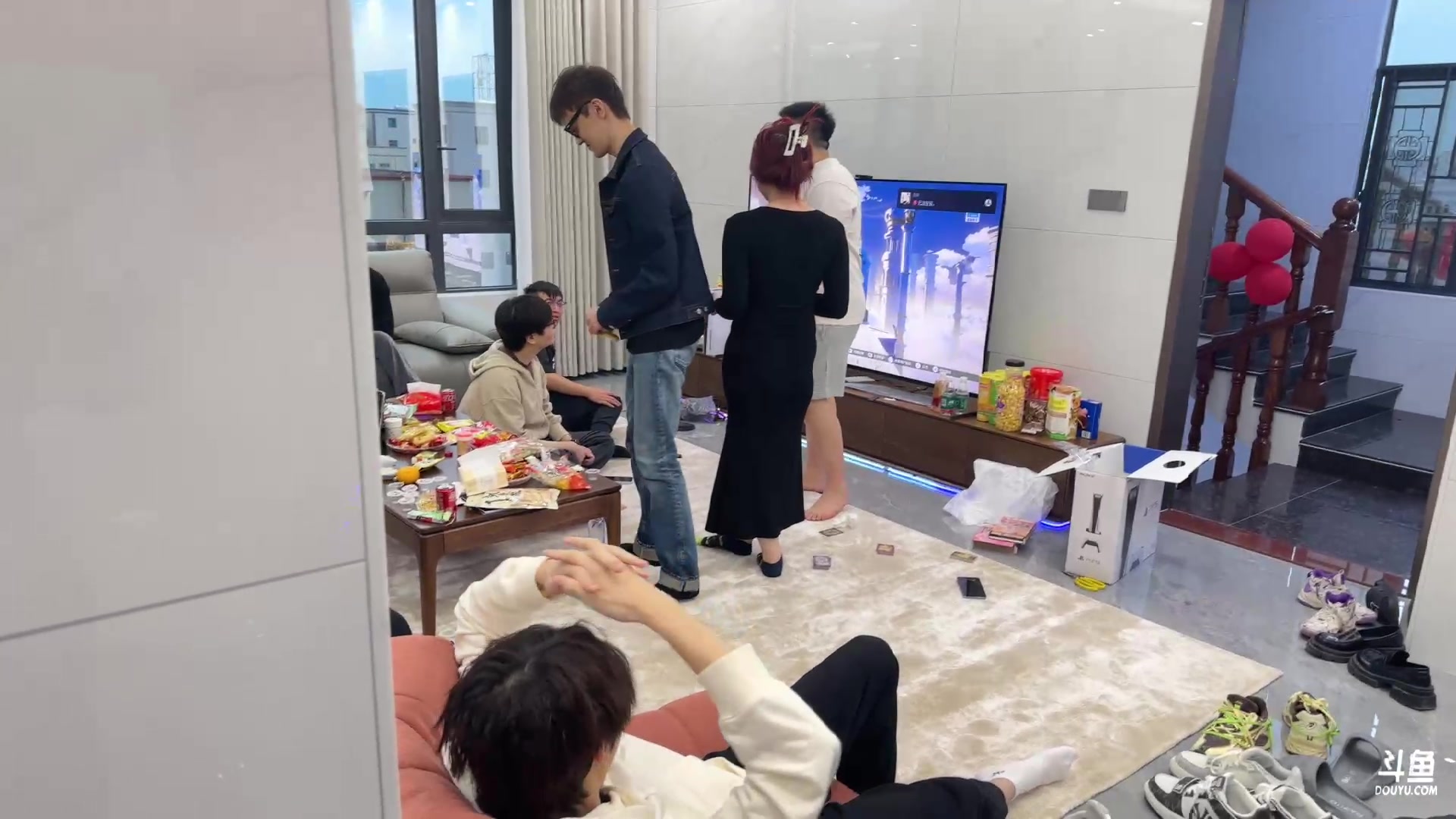 【2023-12-02 06点场】皮特174：晚点可能开户外