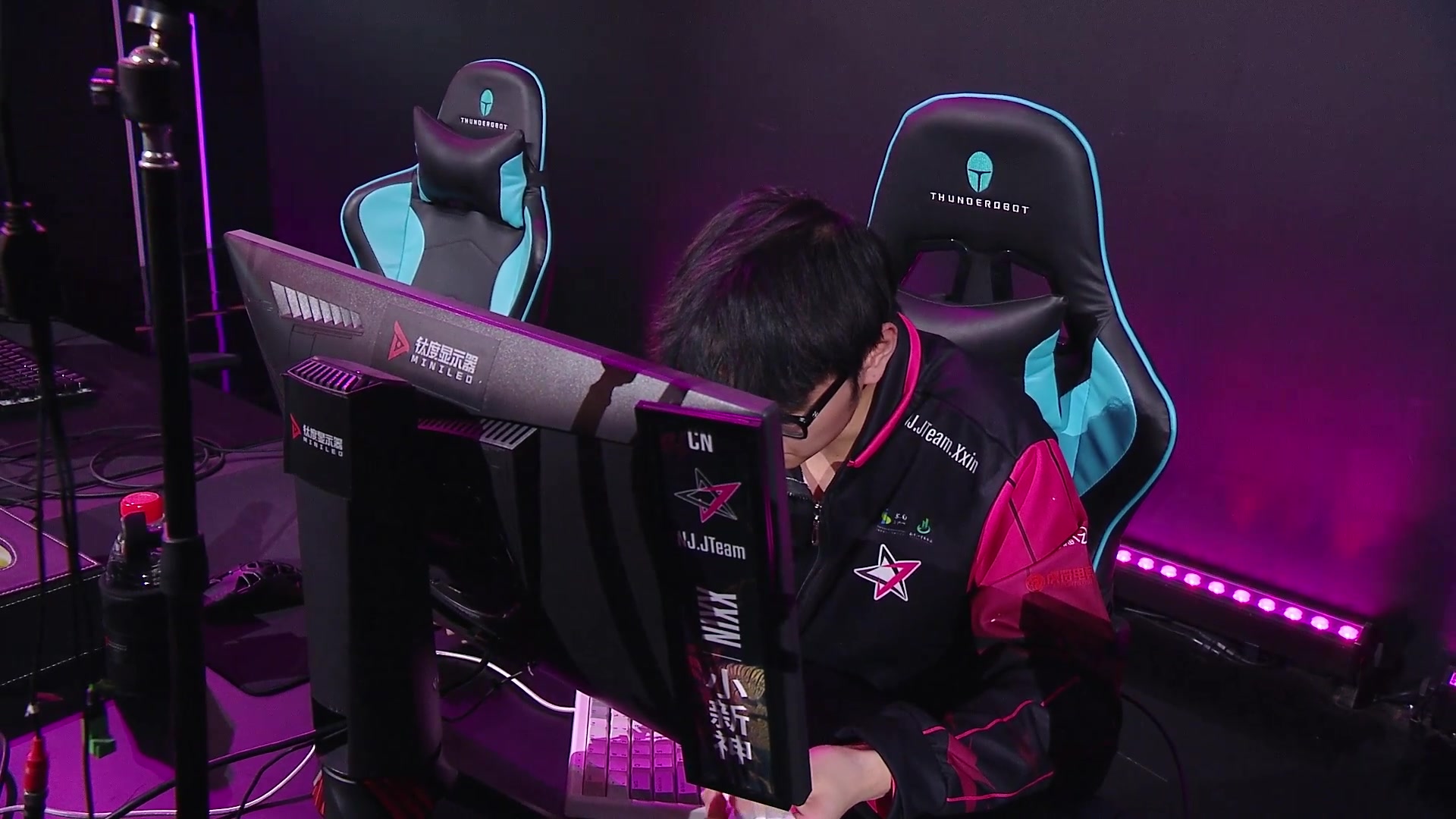 【2023-12-02 17点场】解说嘟师傅：【嘟师傅】先训练赛再劫杯