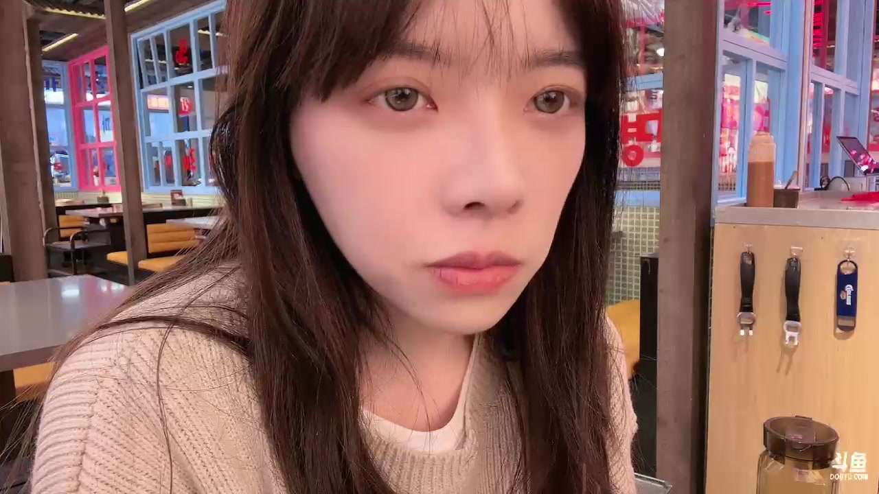 【2023-12-02 20点场】童猪啊i：【钻石双倍】充会电开播