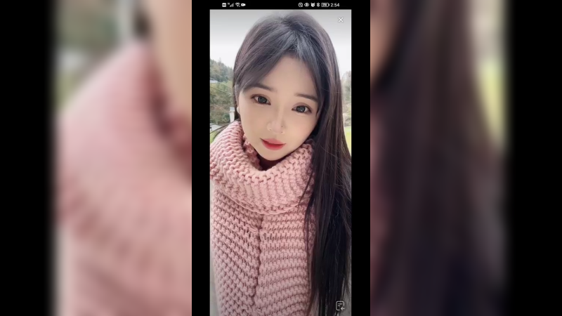 美女在贵州老家直播，好看啊