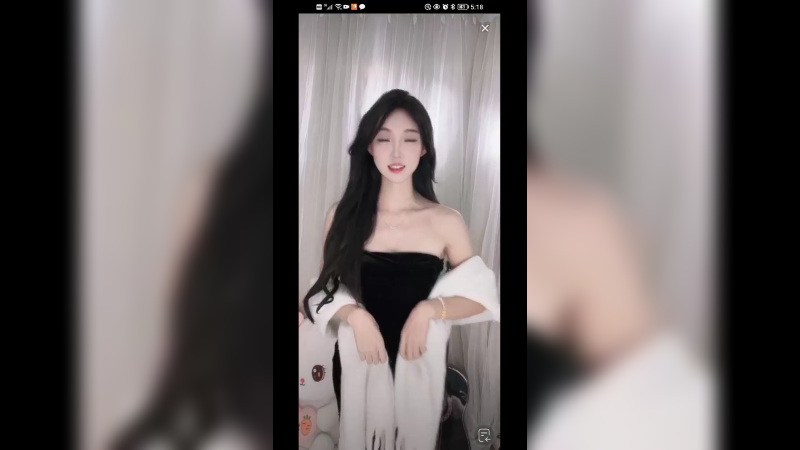 美女真可爱啊