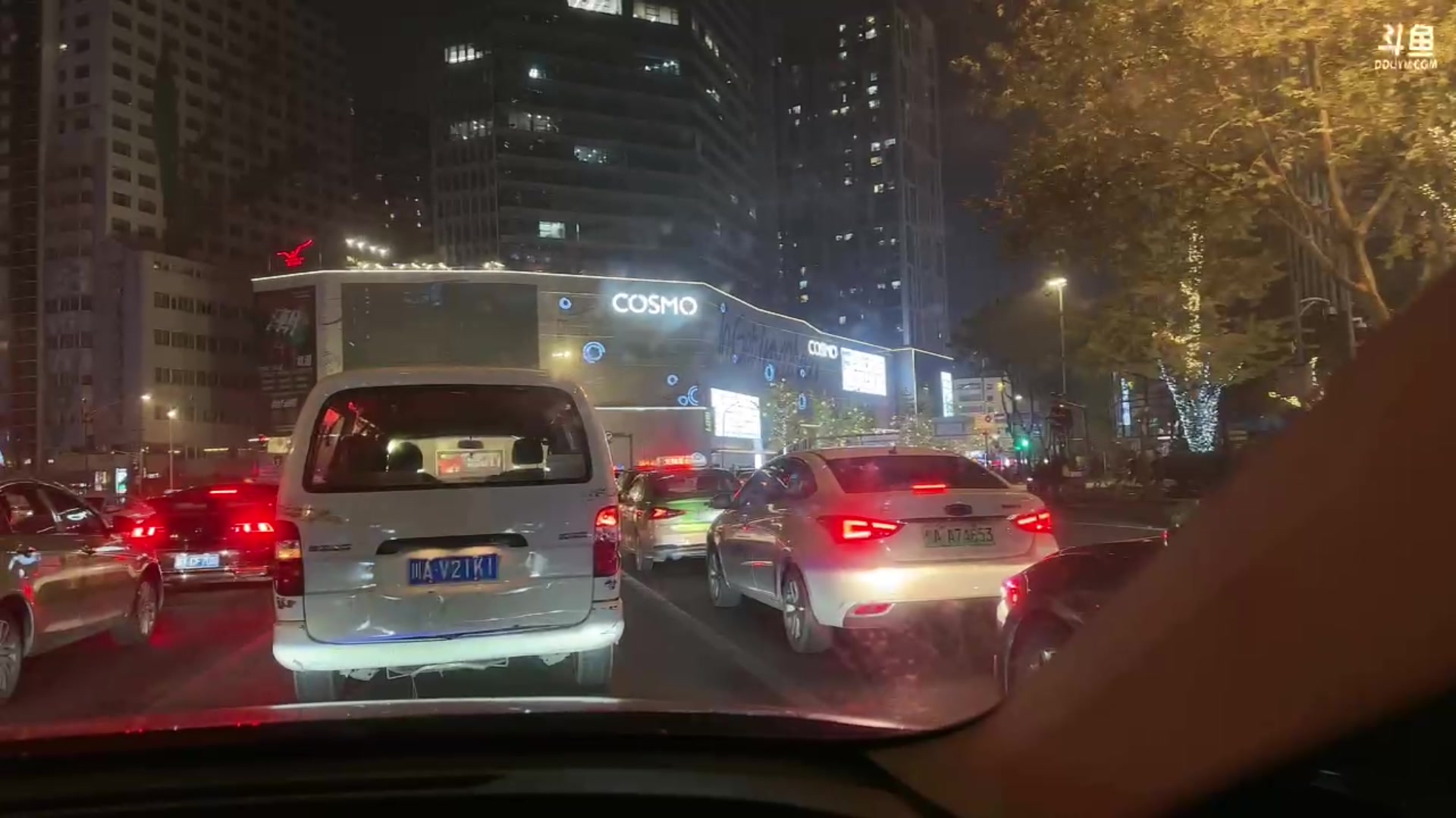 【2023-12-05 20点场】白鲨常旭DBQ：户外聊天！！