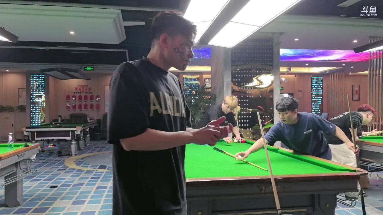 【2023-12-08 18点场】KZ石头丶：一起看CFS 给cn加油