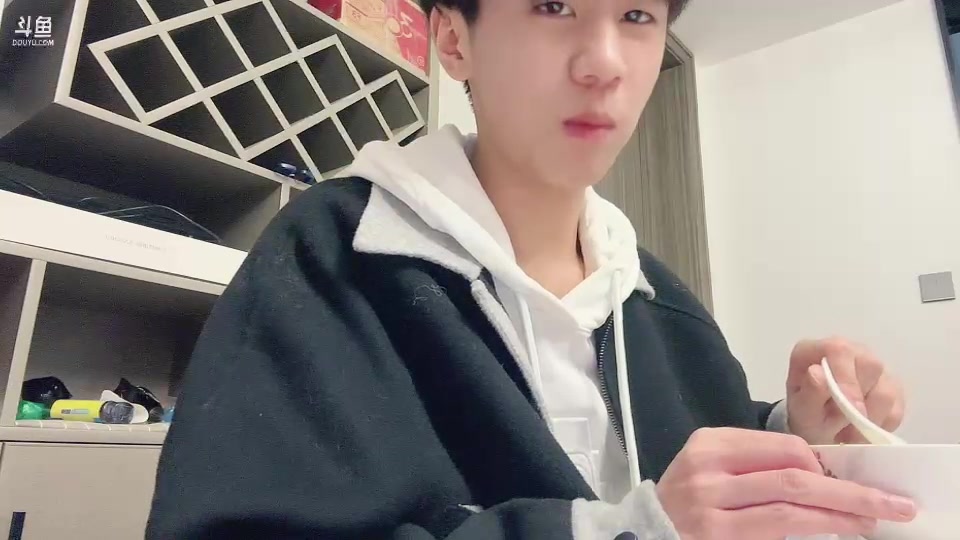 【2023-12-09 19点场】小楠ouo：（黄金双倍）一元粉丝牌每天都变强一点点