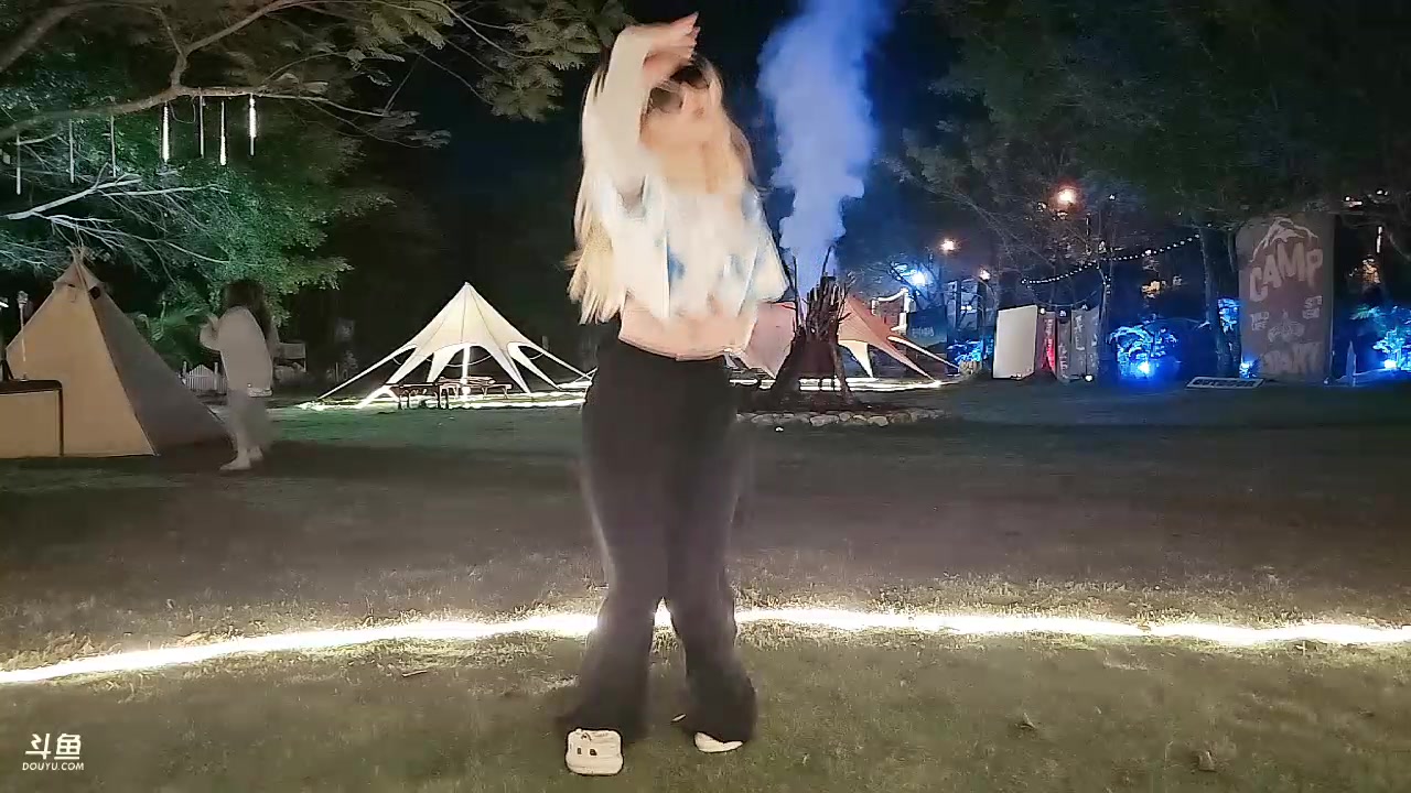 【2023-12-10 21点场】火力堂主：三亚day8！节目开始了！