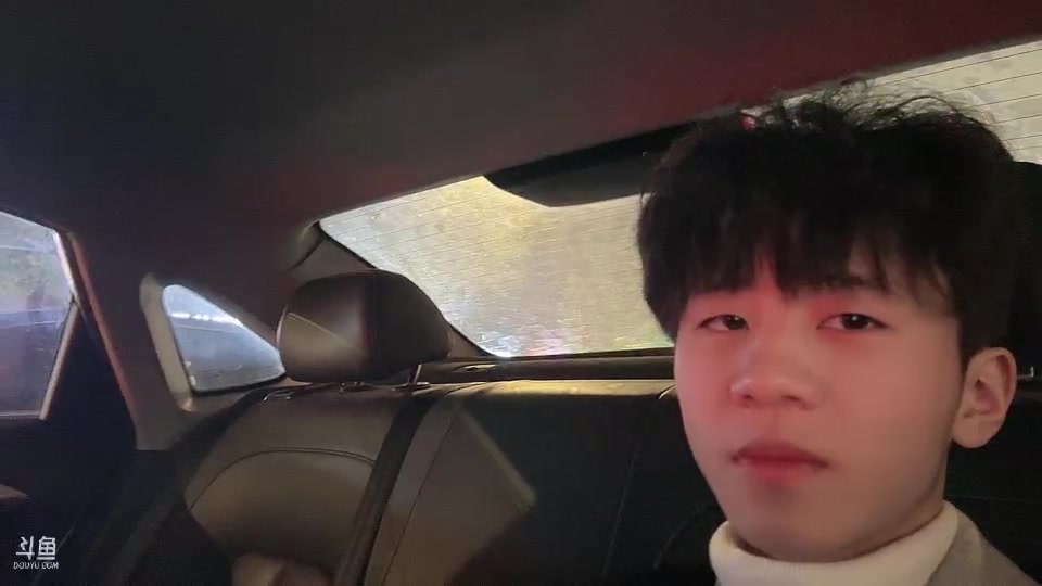 【2023-12-10 17点场】小楠ouo：（白银双倍）一元粉丝牌每天都变强一点点