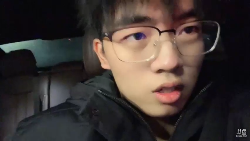 【2023-12-17 00点场】鹿小鸣l：又大一岁了跟同学吃海底捞