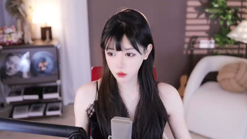 【2023-12-17 23点场】喵小莎：祝我们四周年快乐啦！~