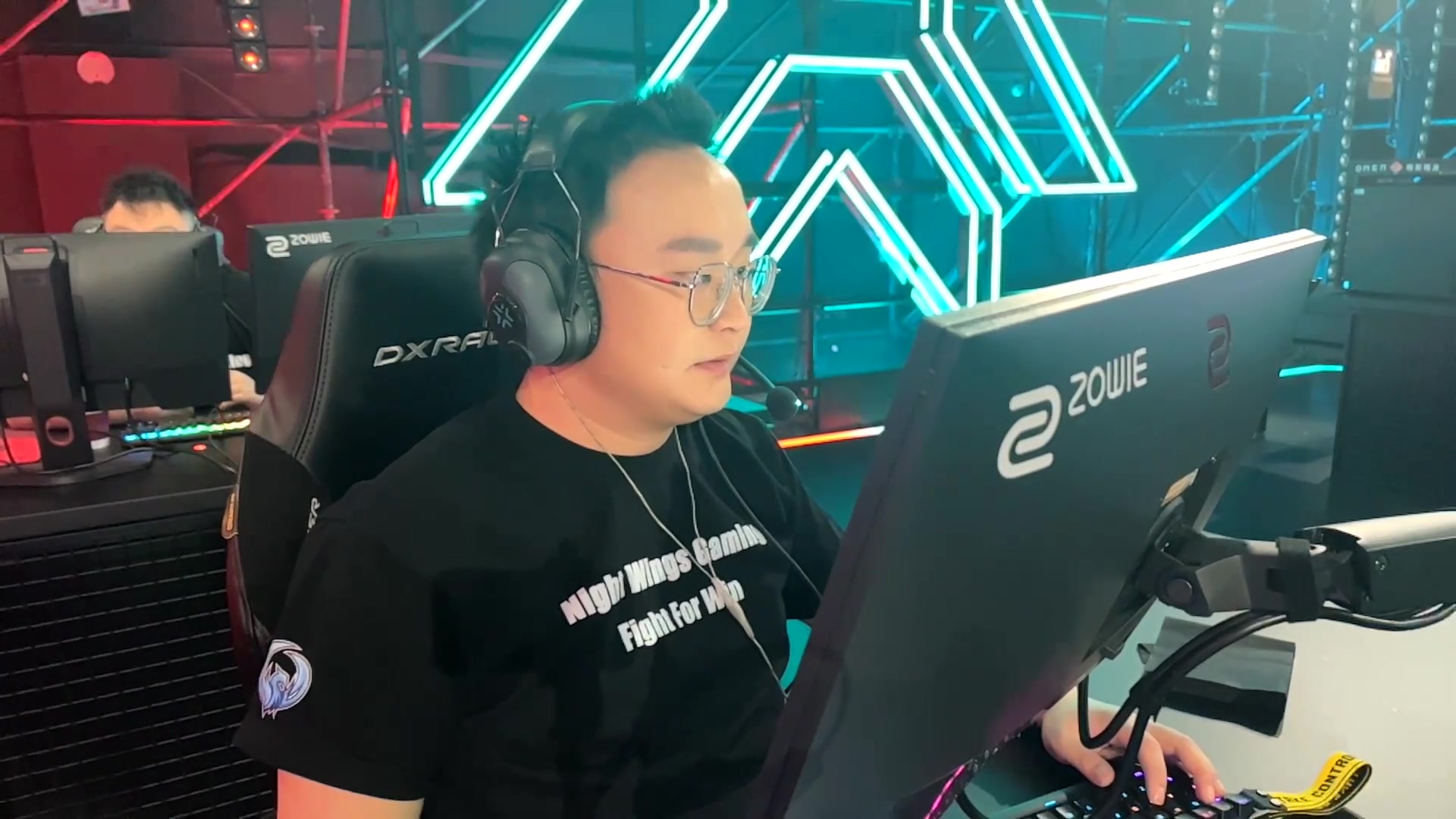 【2023-12-23 11点场】无畏契约赛事：直播丨晋升赛NIP vs NWG