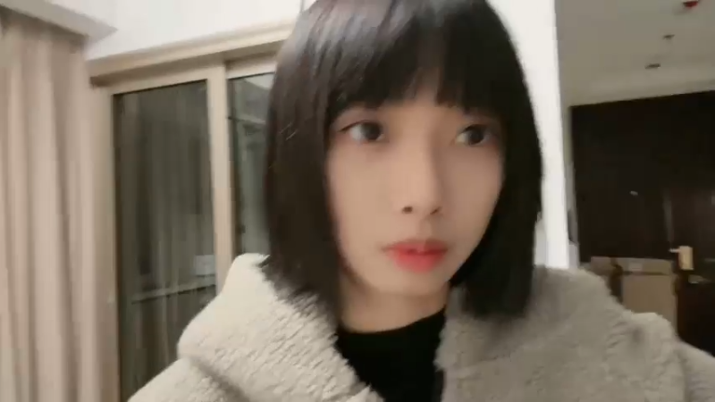 【2023-12-23 18点场】小溫dududu：【小奶团】6点开，播户外吃火锅～