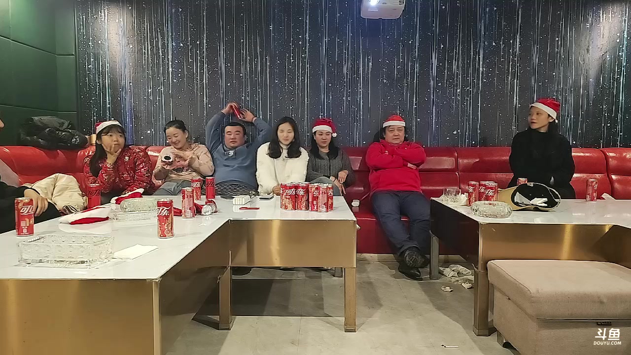 【2023-12-25 22点场】大嘴love：【疯狂的横店】
