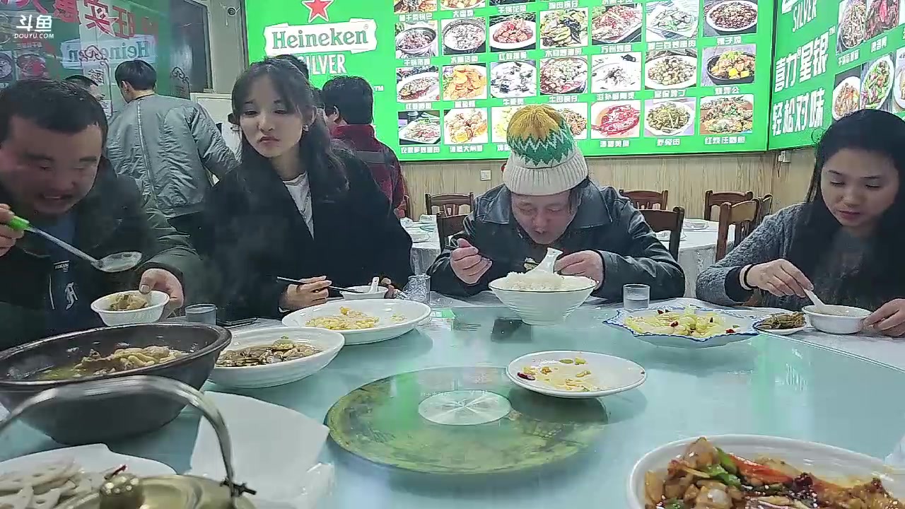 【2023-12-29 00点场】大嘴love：【疯狂的横店】