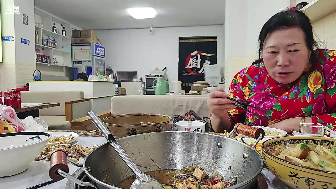 【2023-12-30 20点场】大嘴love：【疯狂的横店】