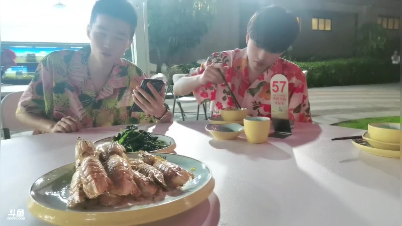 【2023-12-30 19点场】恰饭丶DZZ：兄弟们想我了没