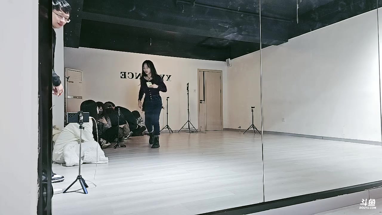 【2023-12-30 15点场】唐6儿：【小奶团】 有些远方让风代替我们抵达