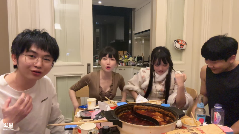 这是我剪辑的不2不叫周淑怡的直播精彩时刻，快来看看吧~