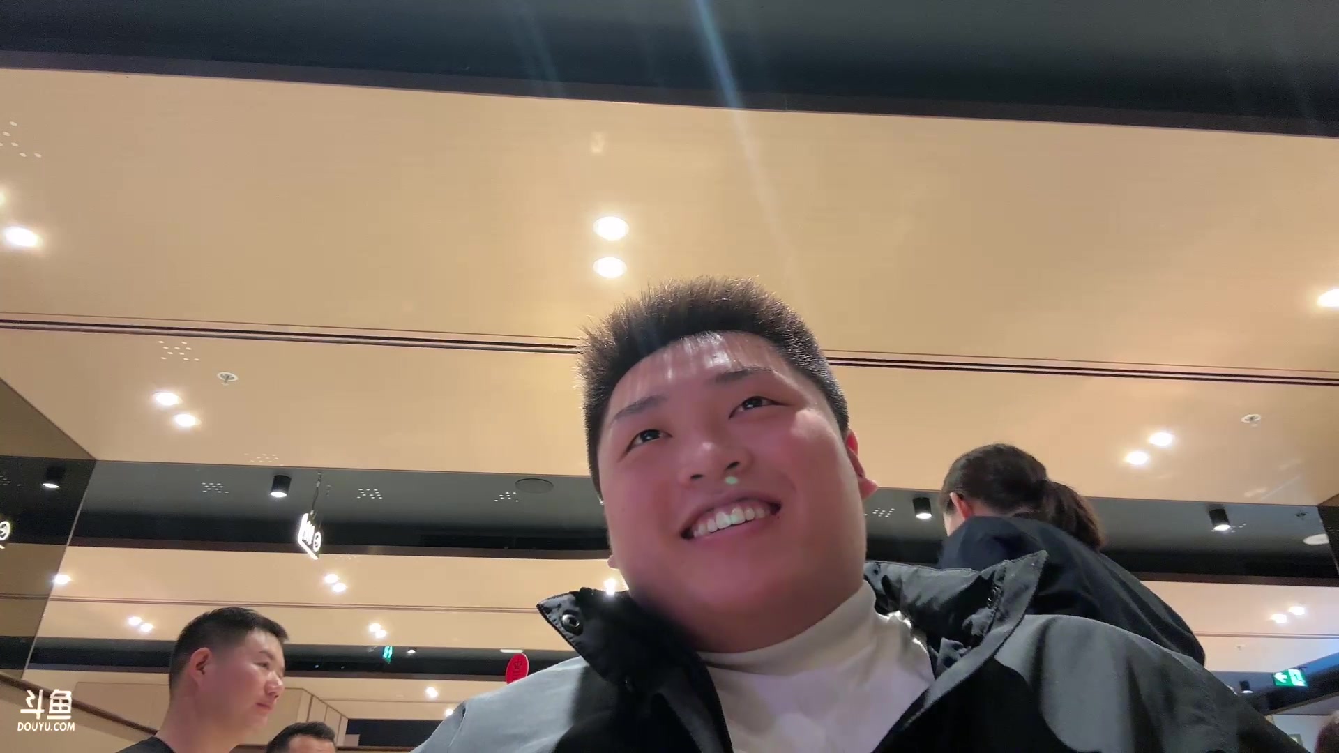 【2024-01-02 18点场】皮特174：吃饭啵啵户外