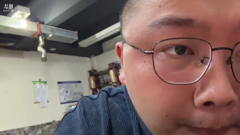 【2024-01-08 23点场】驴酱的冯雨大王：在高速上了，回家直播