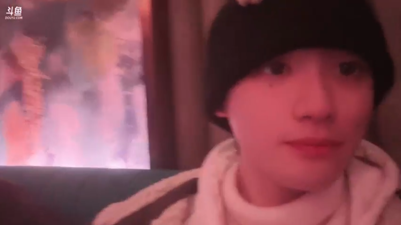 【2024-01-25 17点场】李知恩nn：今天窝把把带飞