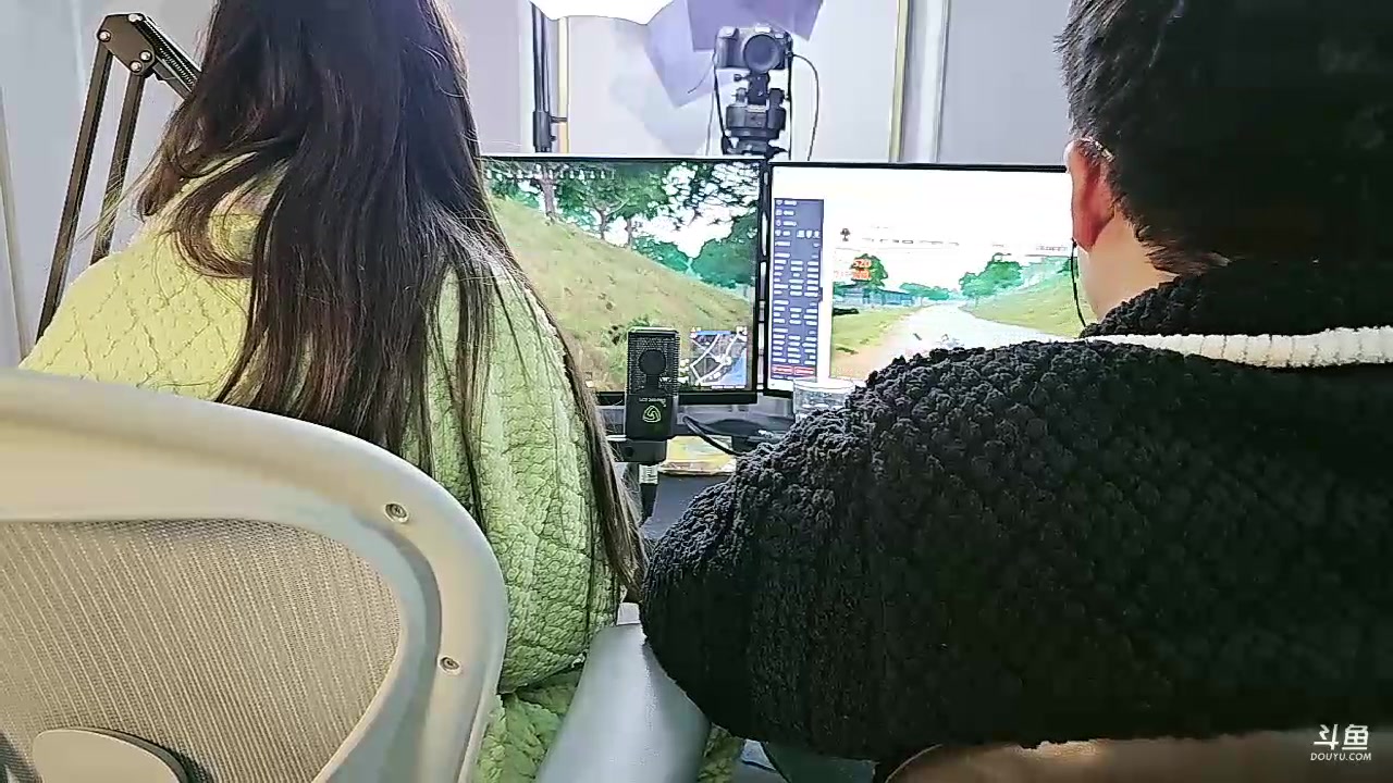 【2024-01-30 01点场】唐6儿：【小奶团】钻石卡加一元粉丝牌