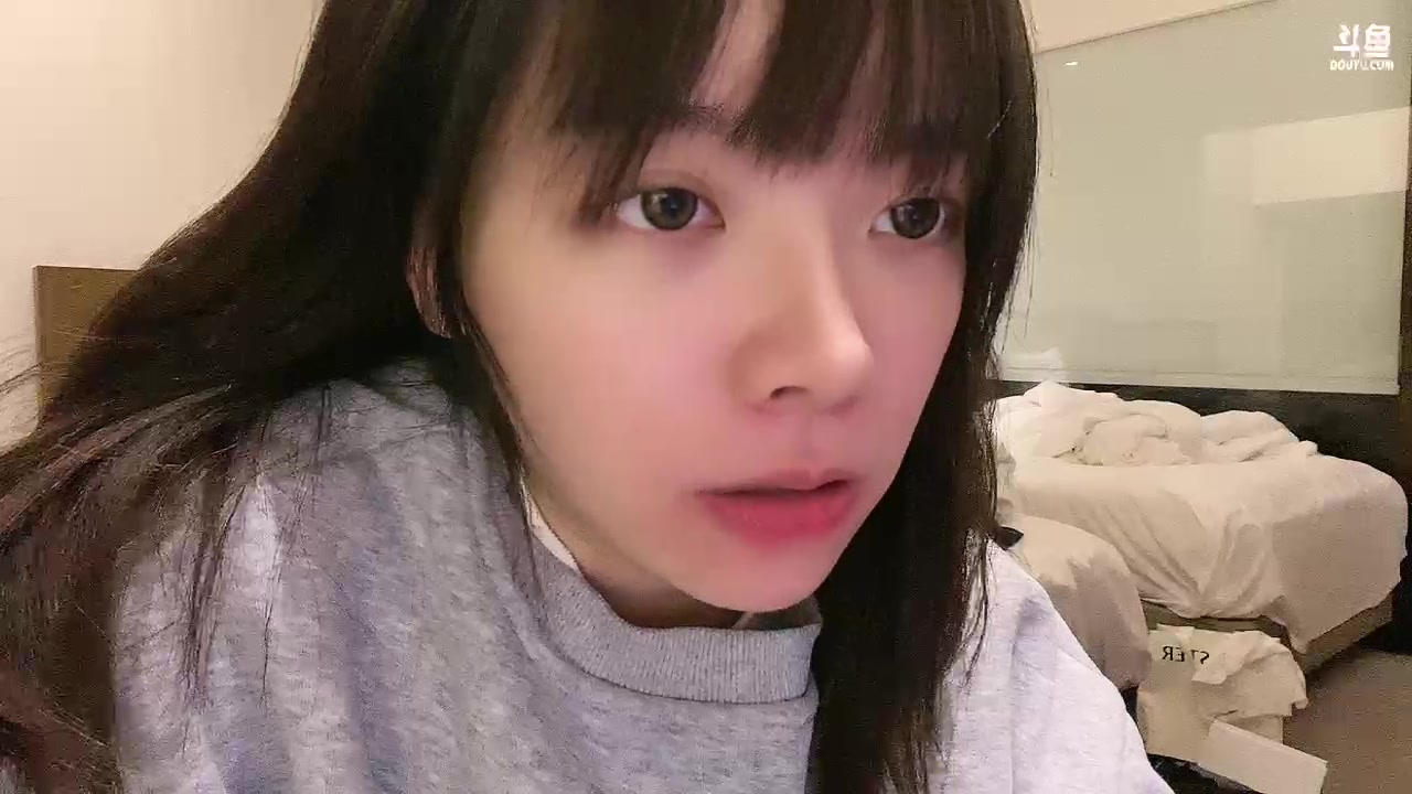 【2024-02-04 20点场】童猪啊i：聊会儿唱会儿