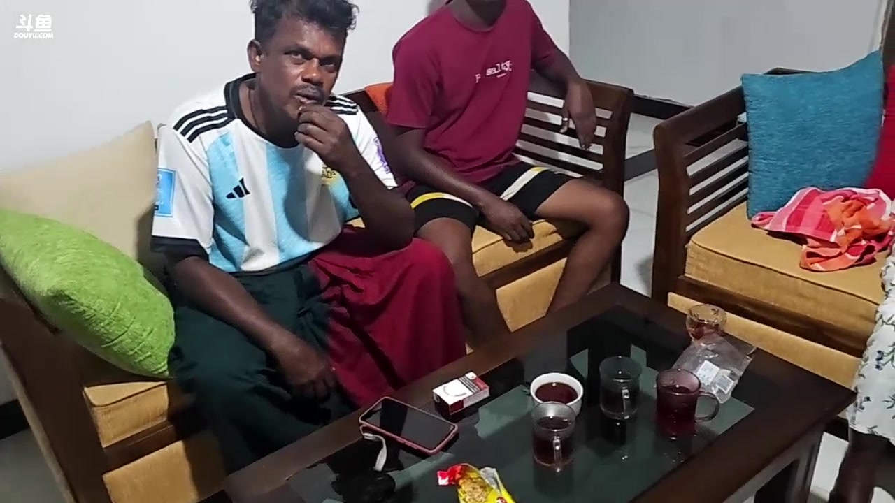 【2024-02-01 21点场】叶子户外：《纪实直播》斯里兰卡离别的一天