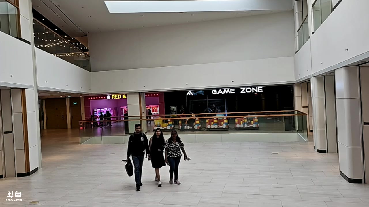 【2024-02-05 17点场】叶子户外：晚上飞机回成都