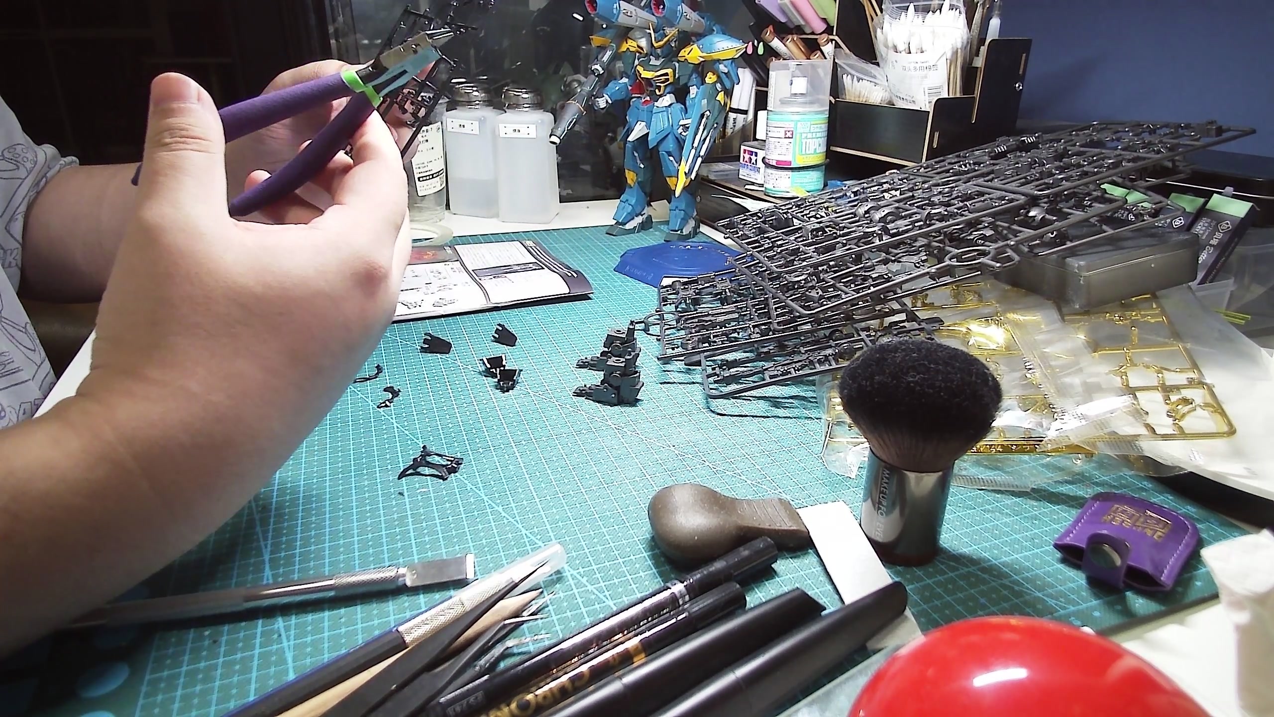 【2024-02-11 18点场】尐表哥：老表：新年快乐，初一不播！