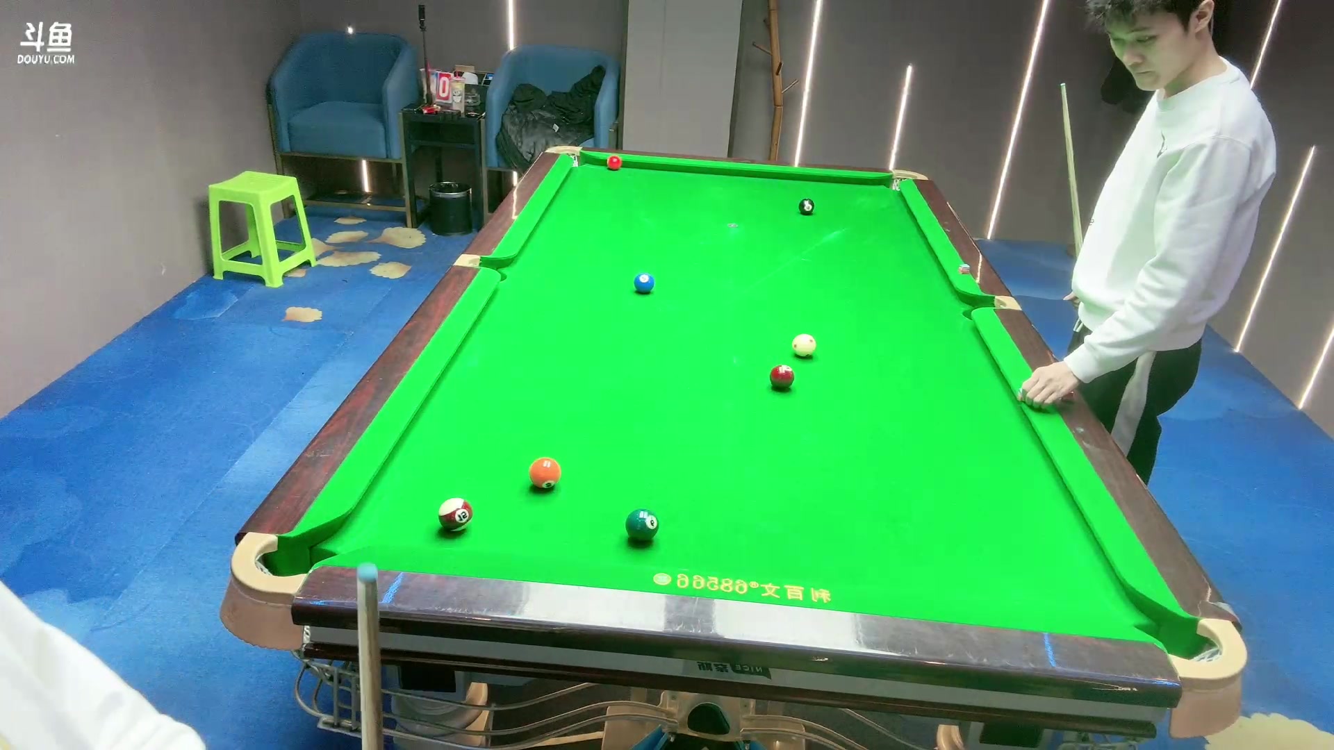 【2024-02-11 17点场】南波儿大魔王丶：新年快乐 兄弟们~~