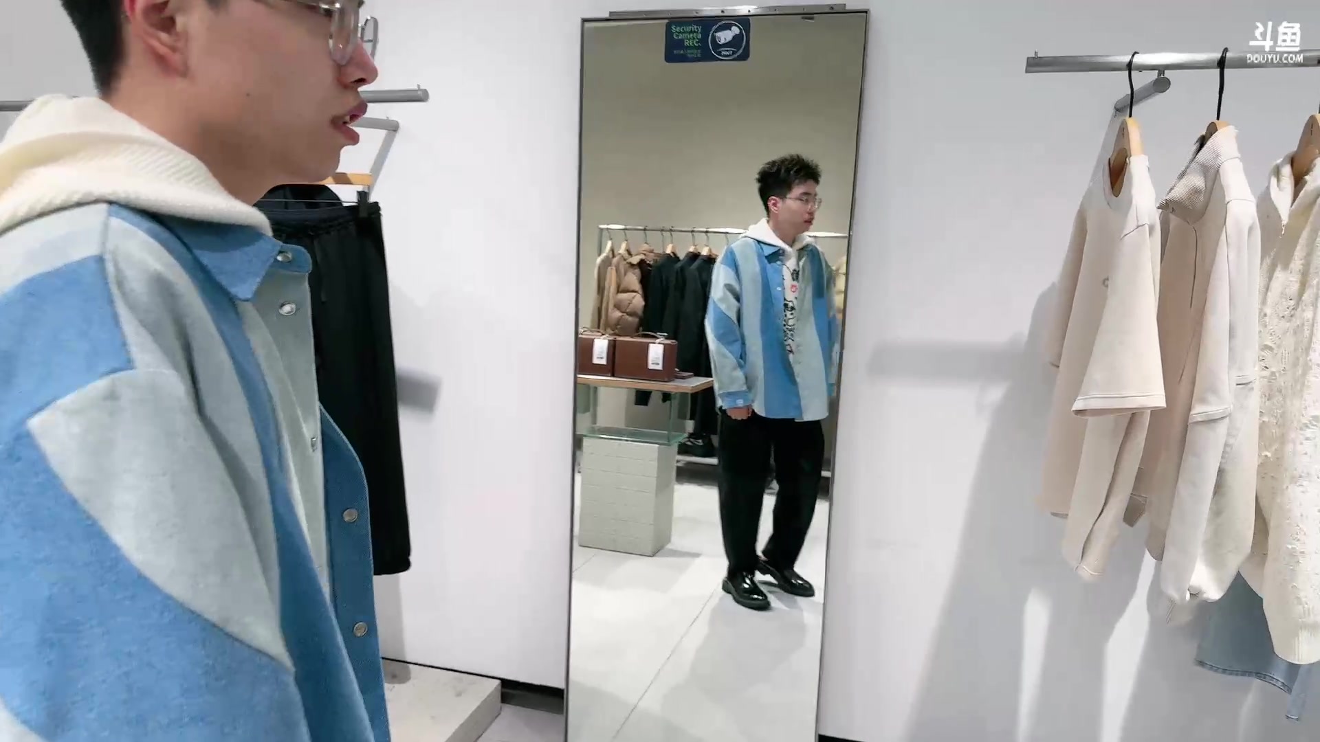 【2024-02-11 15点场】南波儿大魔王丶：新年快乐 兄弟们~~