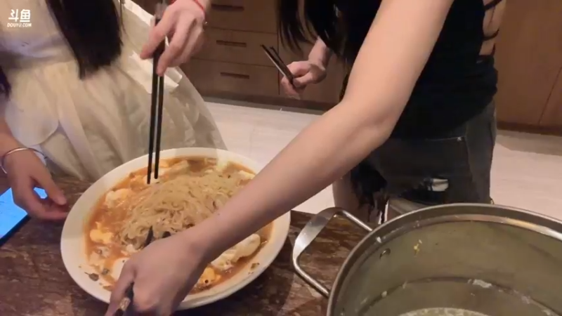 【2024-02-14 00点场】艾琳bigbaby：三傻大闹海南岛