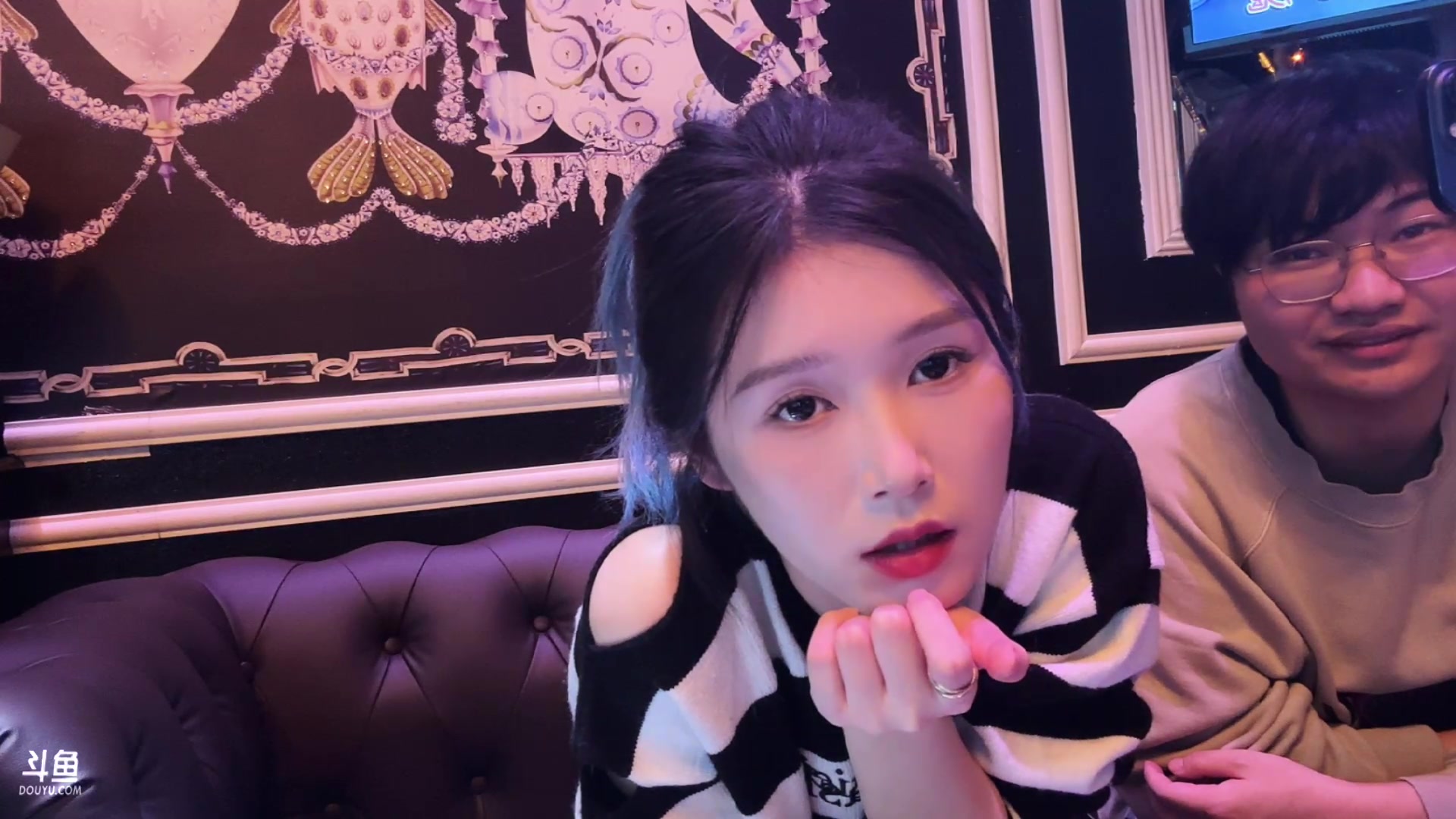 【2024-02-19 00点场】A妹A妹：【呆猪】新人主播