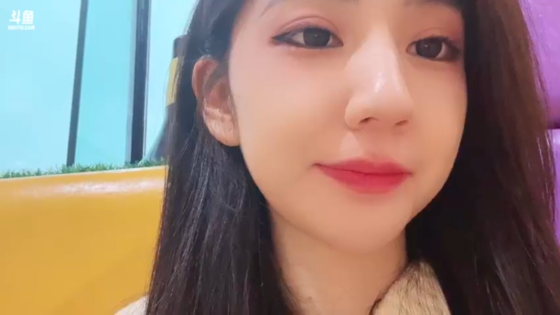 【2024-03-05 18点场】潇潇超哇噻：（双倍）三月好运拍了拍你~