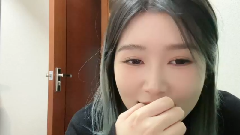 【2024-03-06 01点场】A妹A妹：【呆猪】新人主播 10011