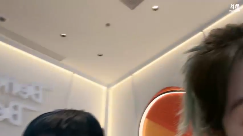 【2024-03-06 16点场】A妹A妹：【呆猪】新人主播 10011