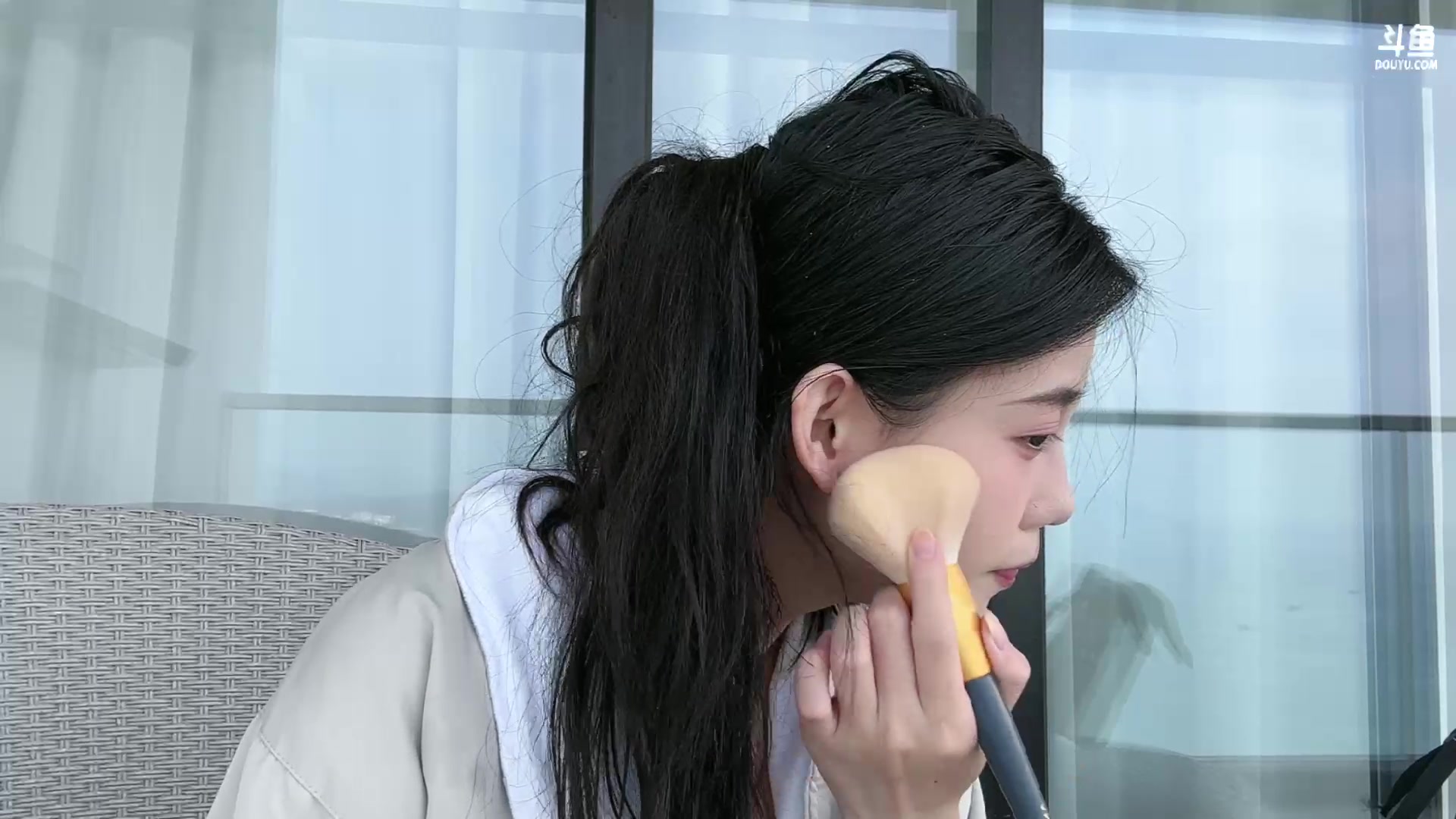 【2024-03-06 13点场】大姨是憨批沫萱QvQ：【大姨】画个美美的妆ba