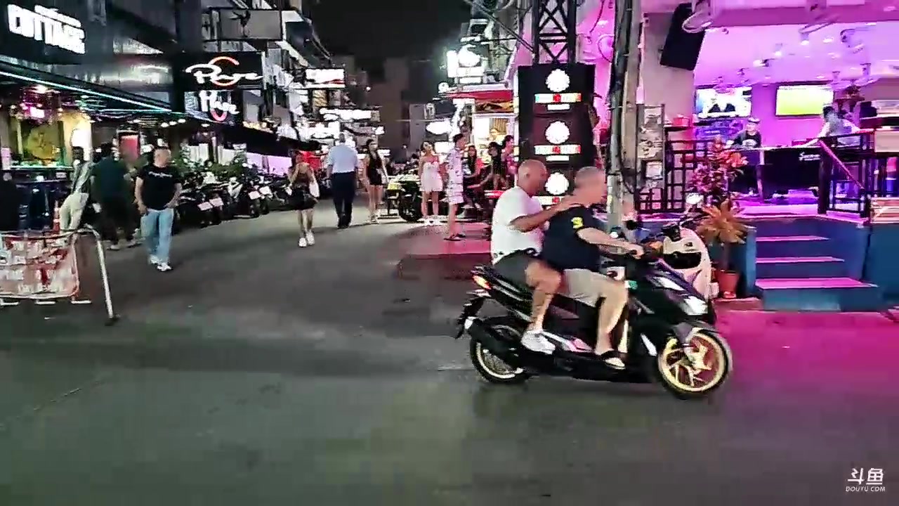 【2024-03-15 23点场】大嘴love：【泰国行】芭提雅