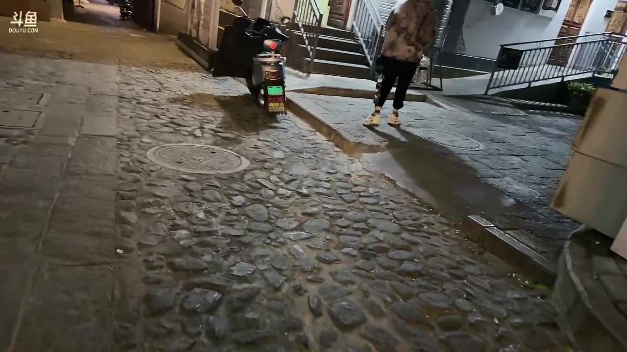 【2024-03-17 22点场】王纪超666：云南大理旅游中