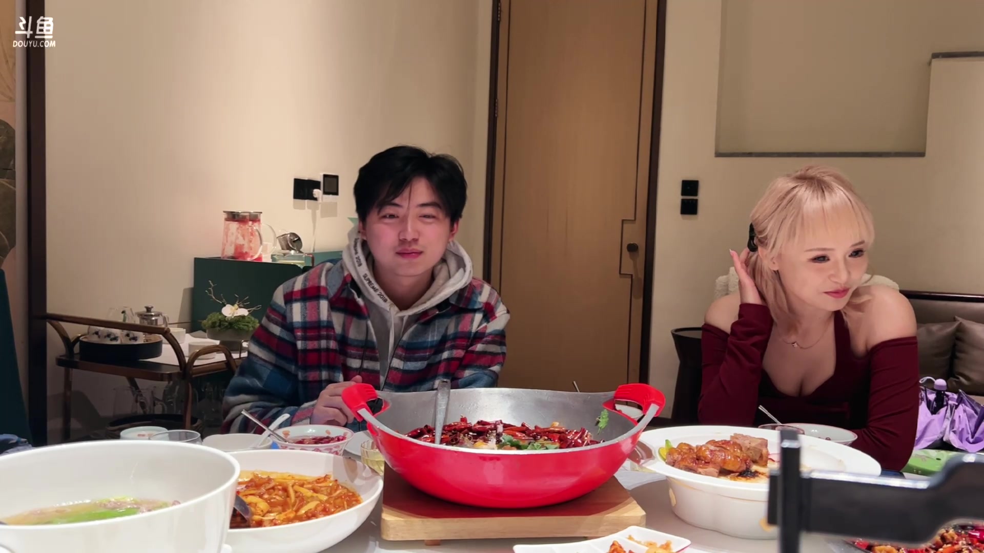 【2024-03-17 21点场】imxiaoxin：【✘-✘】纽约杯S2 钻粉卡