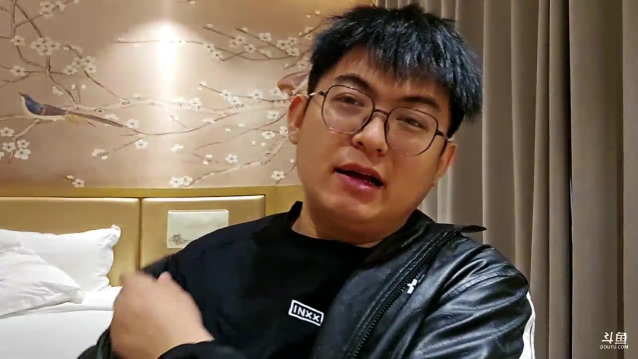 【2024-03-21 16点场】火力堂主：武汉街头随意逛逛！