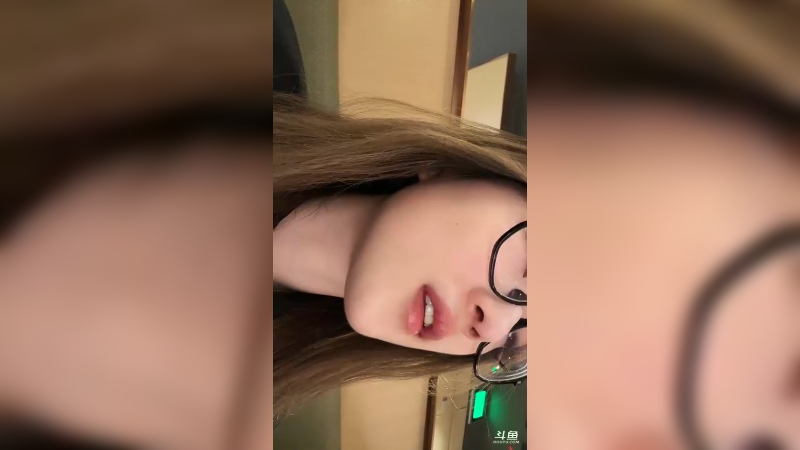 【2024-03-26 03点场】A妹A妹：【呆猪】10011 新人主播的直播间