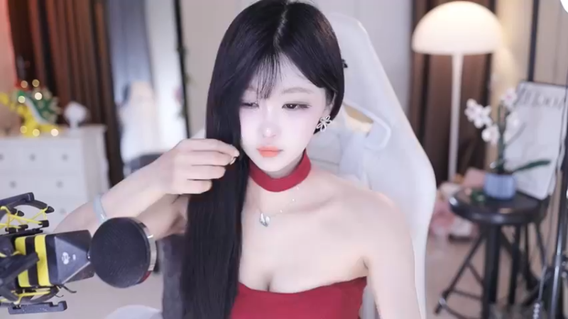 【2024-04-09 19点场】苏小懒困了：⭐重生之我在峡谷挨揍