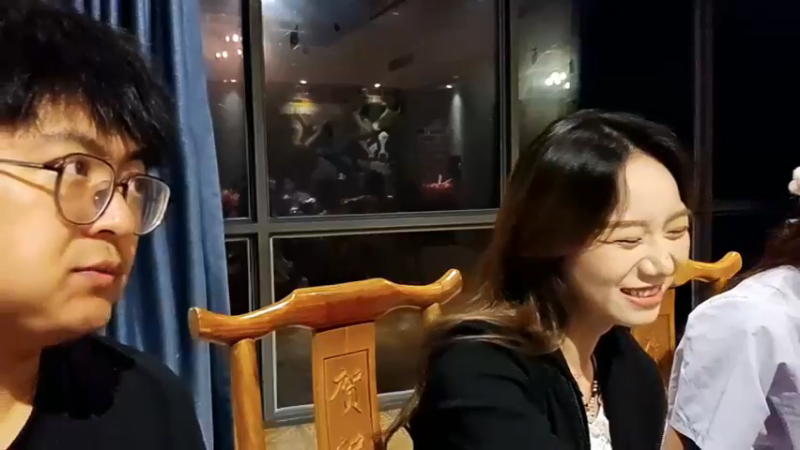 【2024-04-11 19点场】火力堂主：小猪筷跑团播即将开始！