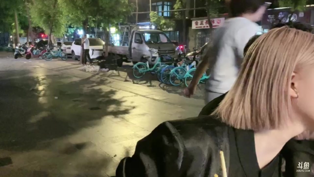 【2024-04-12 22点场】Kiki仔ovo：在成都户外！