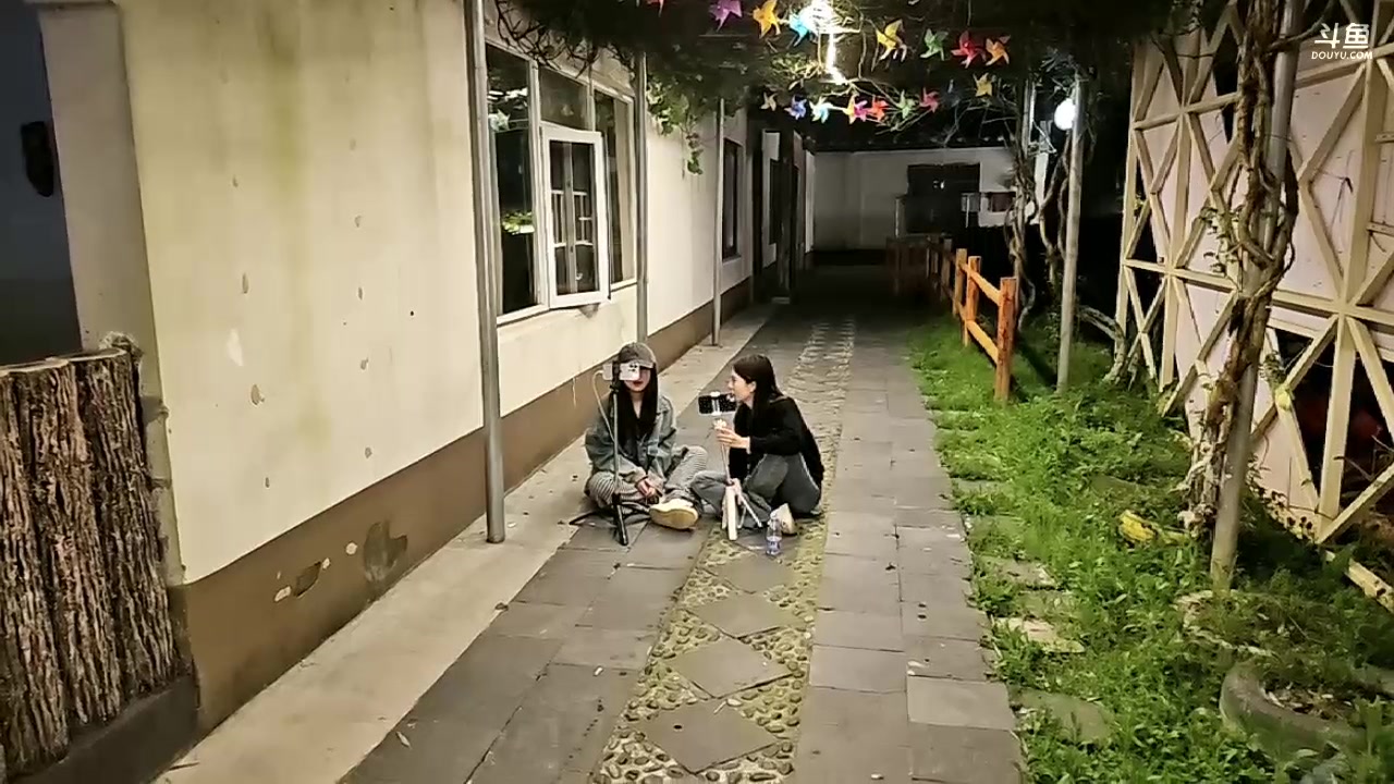 【2024-04-12 23点场】火力堂主：小猪快跑团播day1！