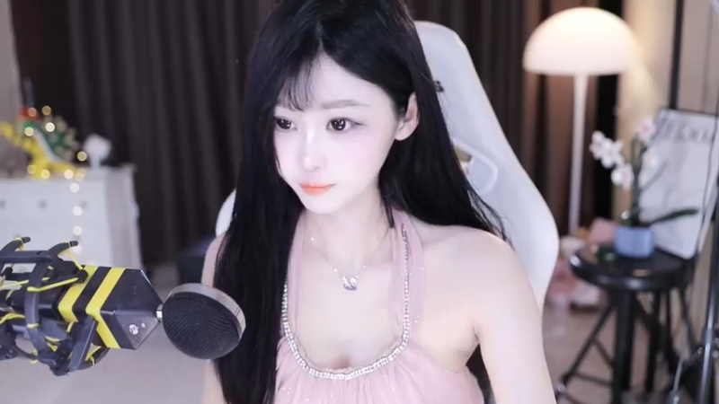 【2024-04-14 19点场】苏小懒困了：⭐呆萌懒妹射野双修